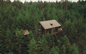 Hyssna Forest Resort
